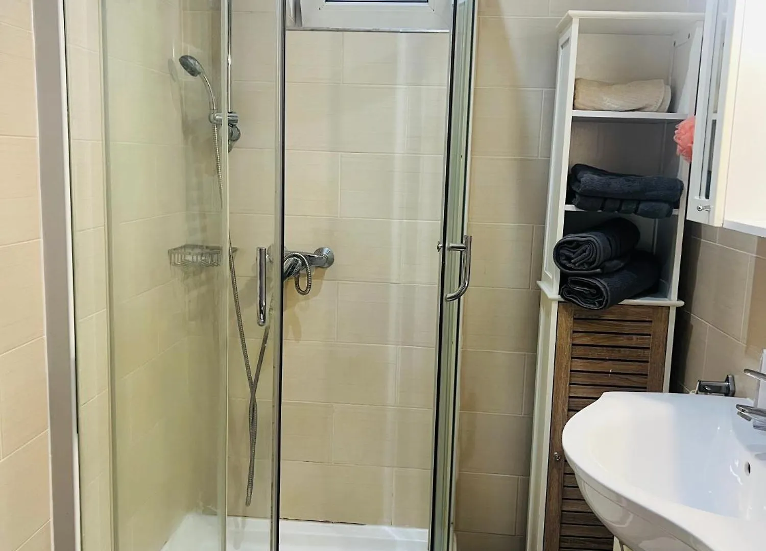 公寓 Spacious City Retreat 布加勒斯特